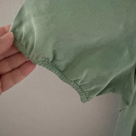 Short sleeve dress with button detail - Picture 2 of 4